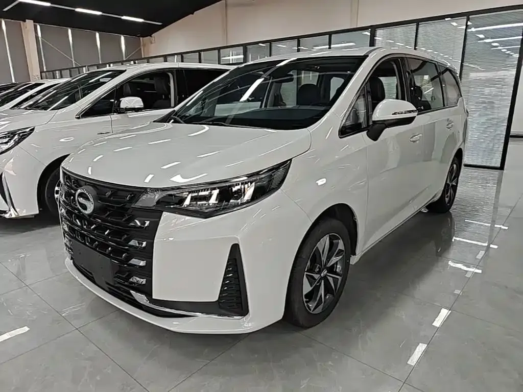 GAC Motor Trumpchi M6 — фото 9