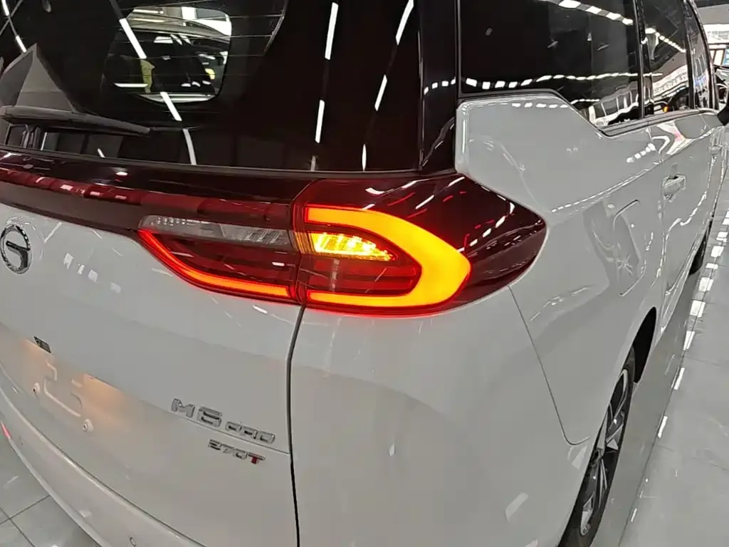 GAC Motor Trumpchi M6 — фото 5
