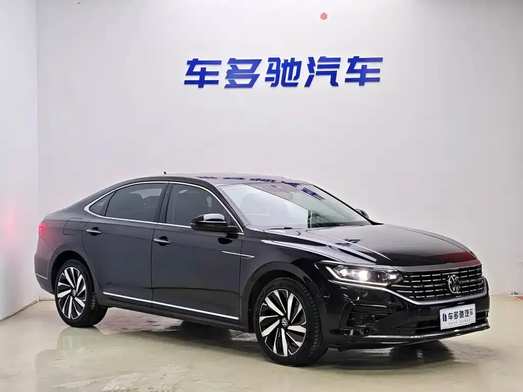 Volkswagen Passat — фото 7