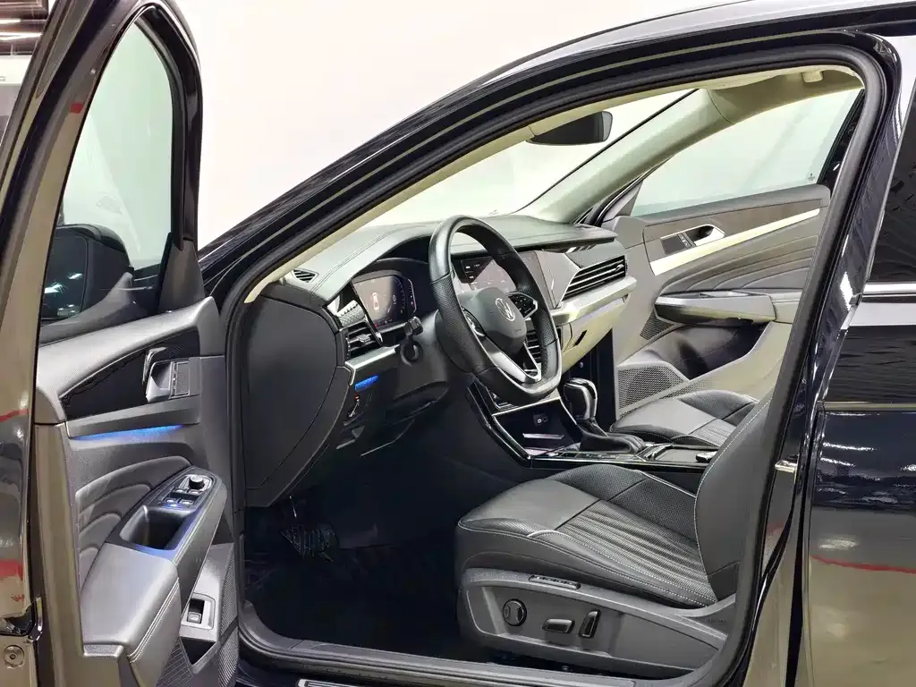 Volkswagen Passat — фото 3