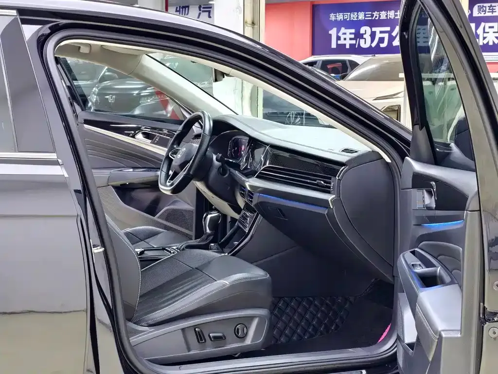 Volkswagen Passat — фото 9