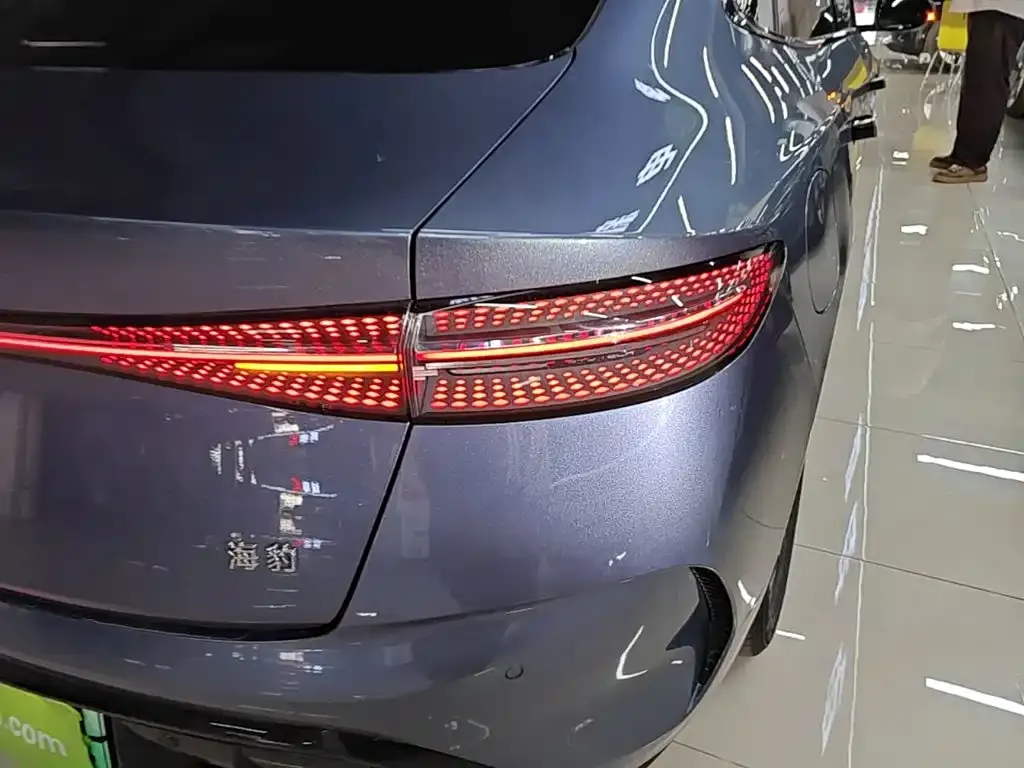 BYD Seal — фото 9
