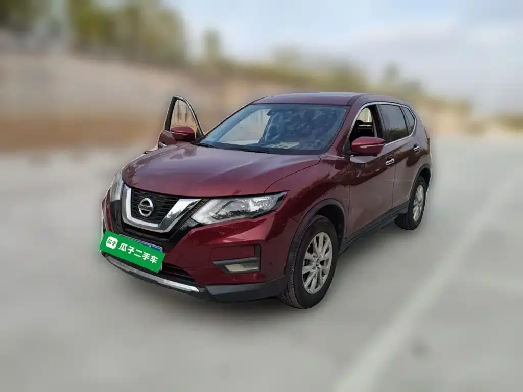Nissan X-Trail — фото 1