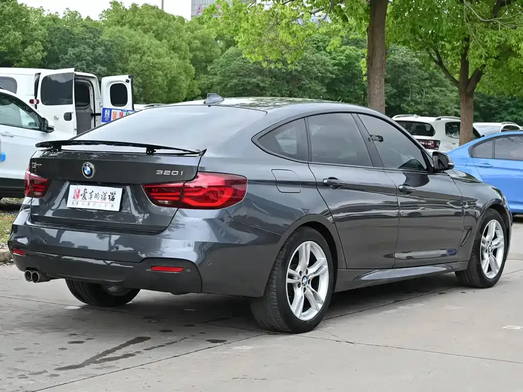 BMW 3 Series GT — фото 2