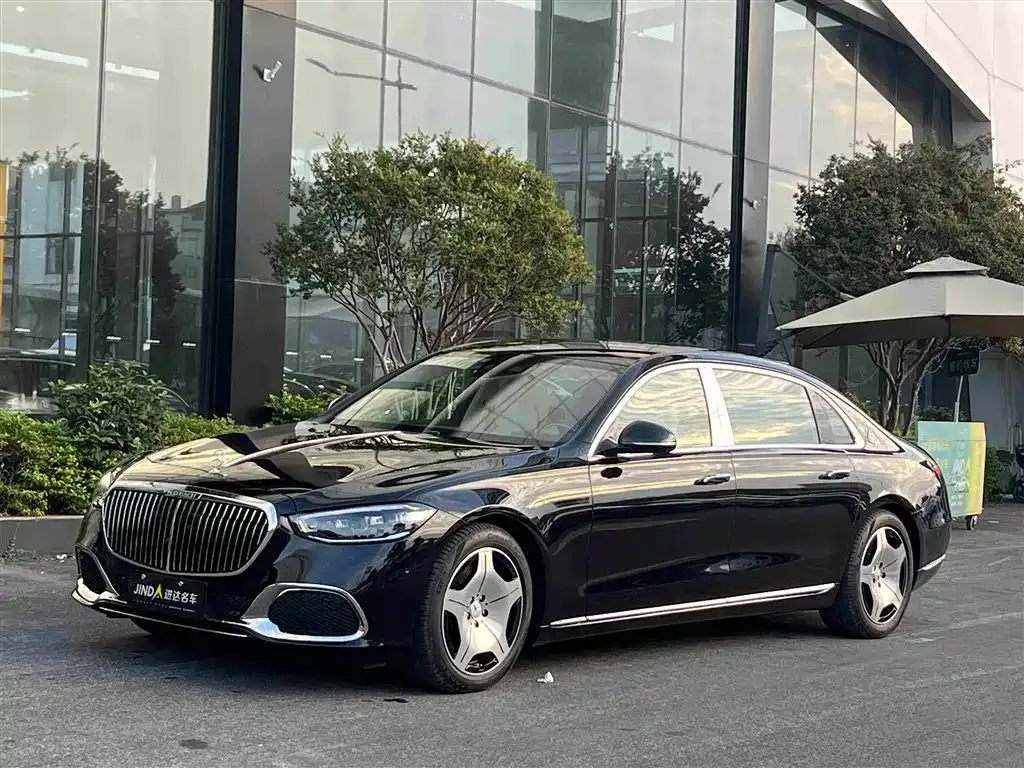 Mercedes-Benz S-Class — фото 1