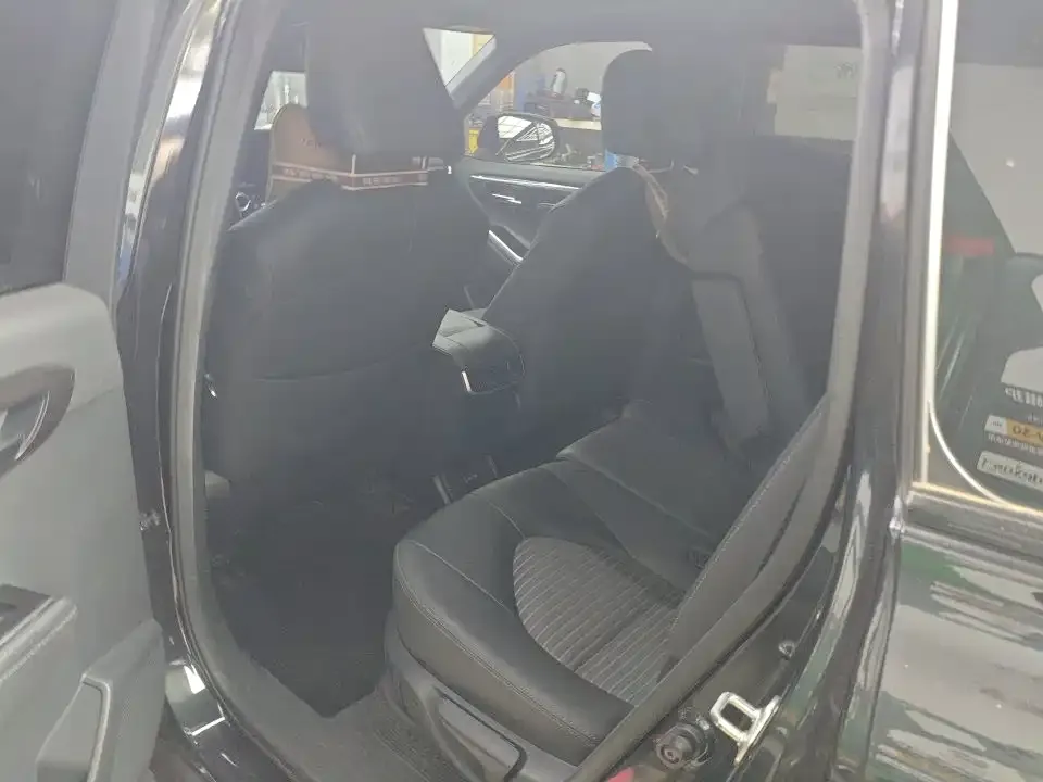 Toyota Crown Kluger — фото 3
