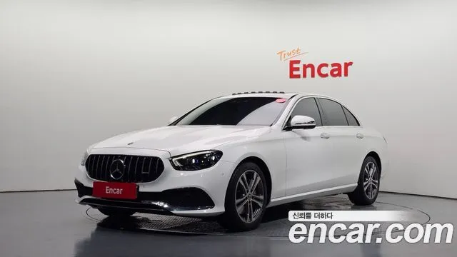 Mercedes-Benz E-Class — фото 1