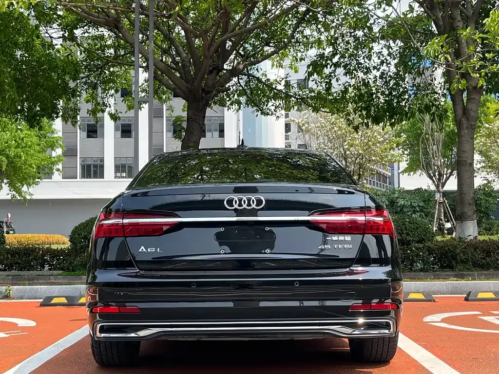 Audi A6L — фото 3