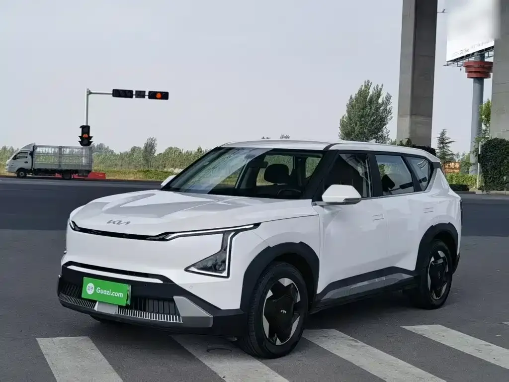 Kia EV5 — фото 1
