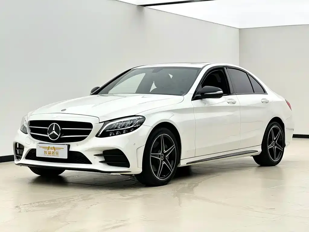 Mercedes-Benz C-Class — фото 1