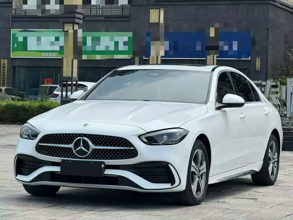 Mercedes-Benz C-Class — фото 1