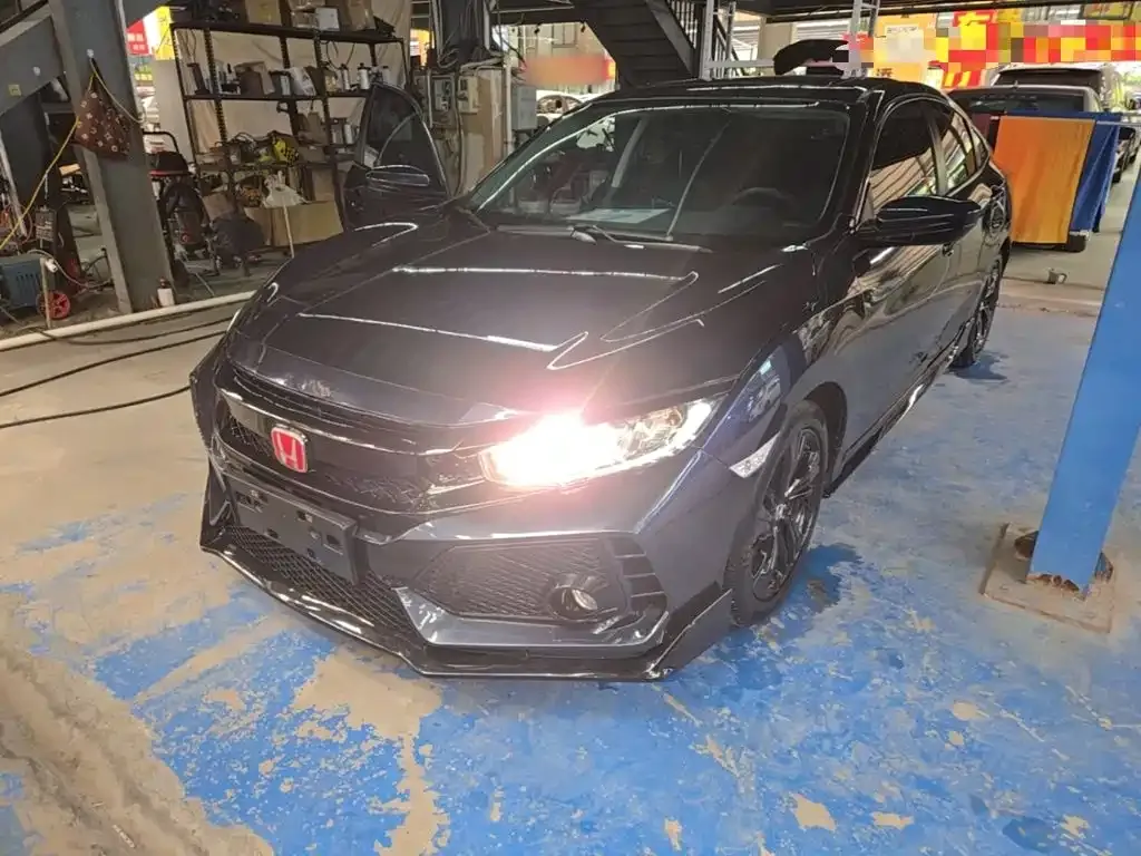 Honda Civic — фото 1