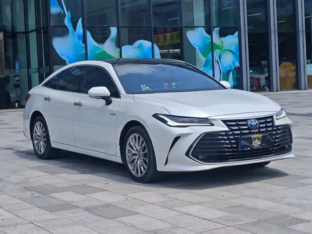 Toyota Avalon — фото 10