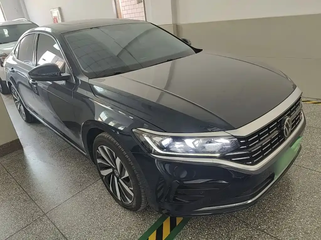 Volkswagen Passat — фото 5