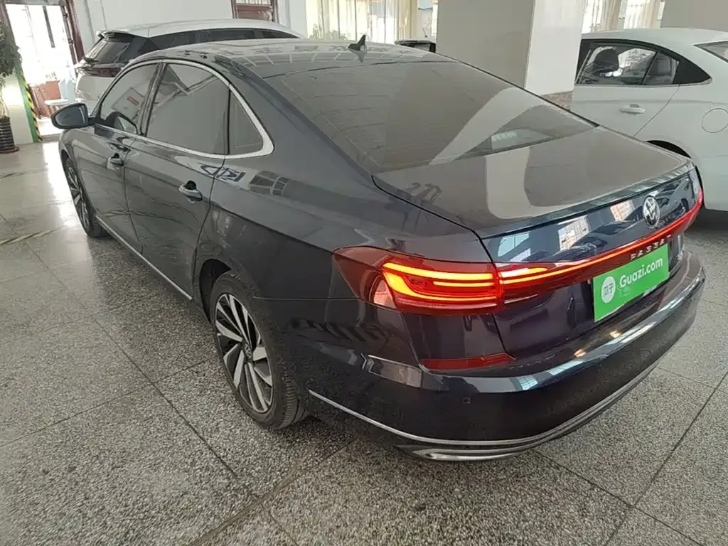Volkswagen Passat — фото 7