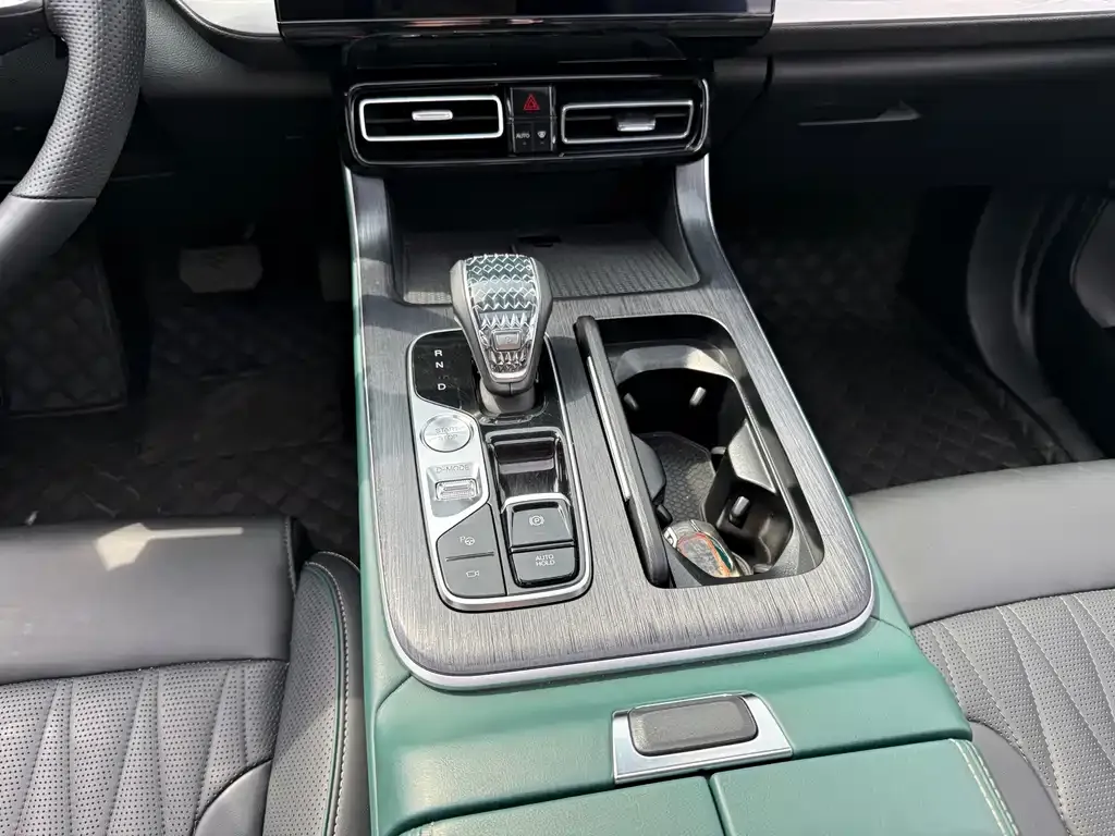 GAC Motor Trumpchi GS8 — фото 6