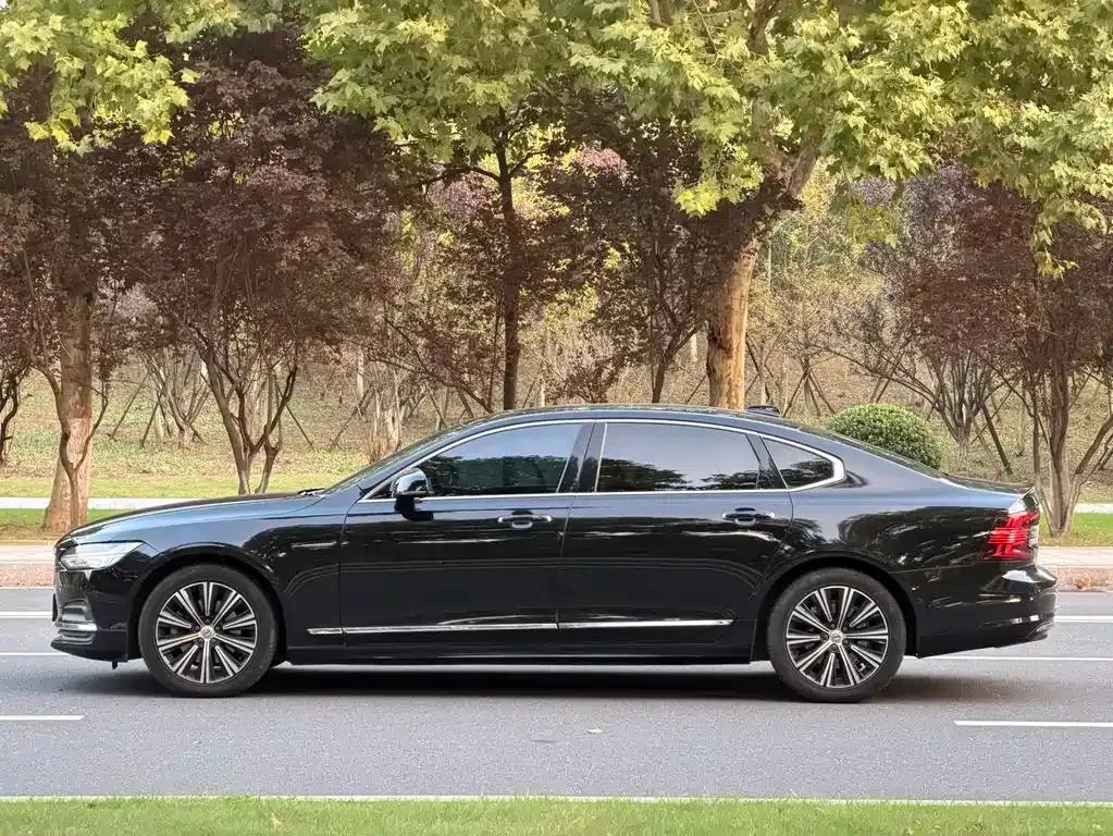 Volvo S90 — фото 9