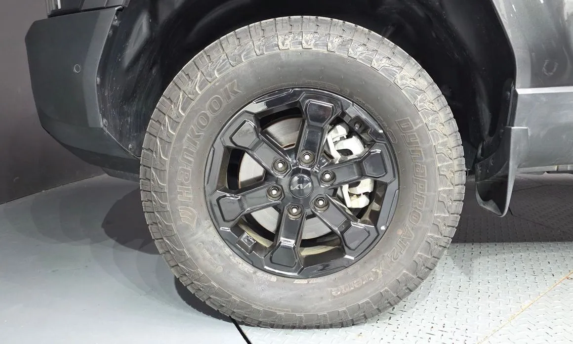 Kia Tasman — фото 10
