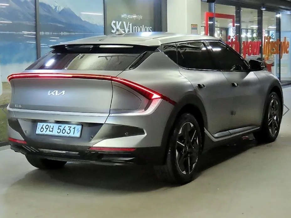 Kia EV6 — фото 8