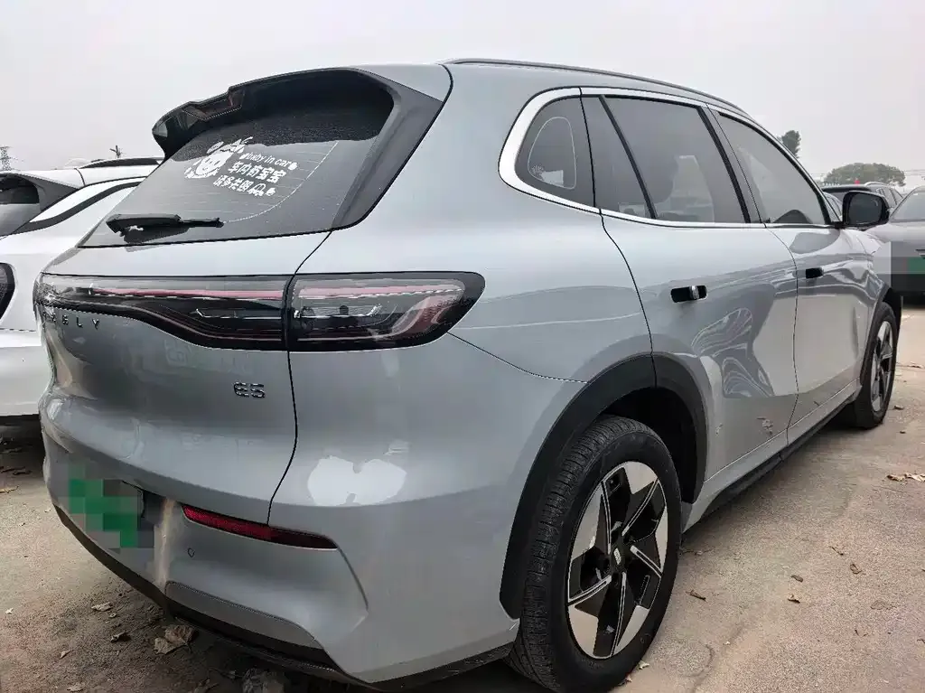 Geely Galaxy E5 — фото 10