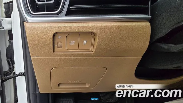Kia Sorento — фото 6