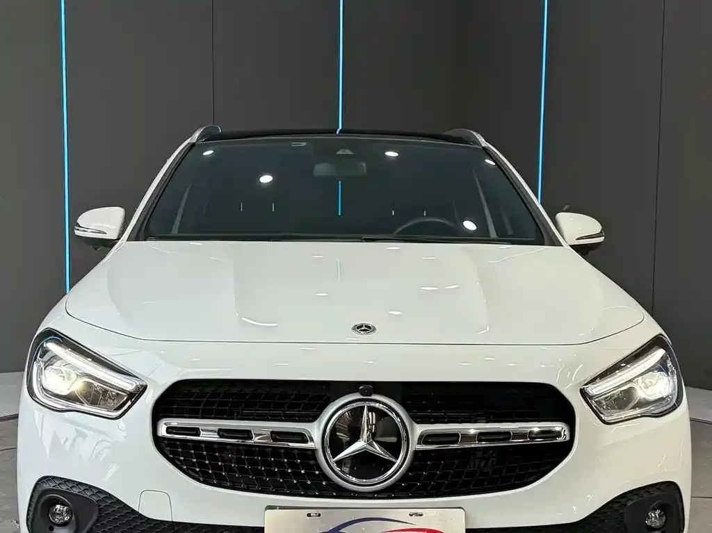Mercedes-Benz GLA — фото 7