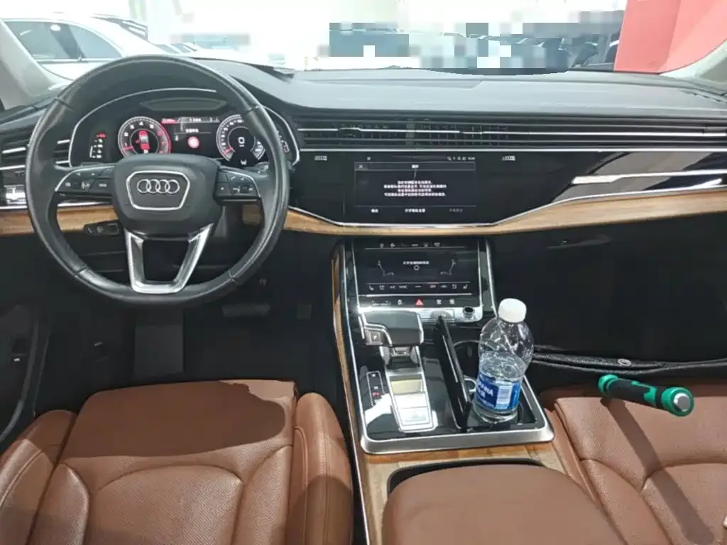 Audi Q7 — фото 3