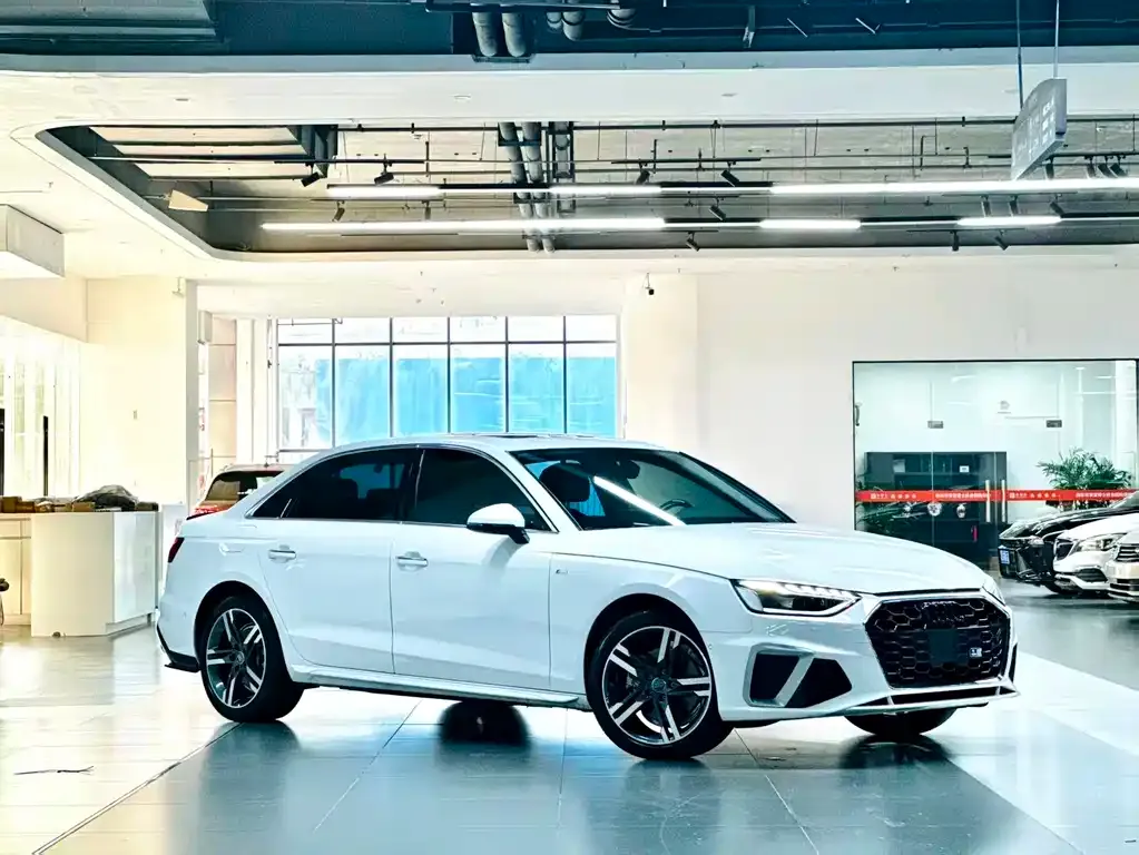 Audi A4L — фото 7