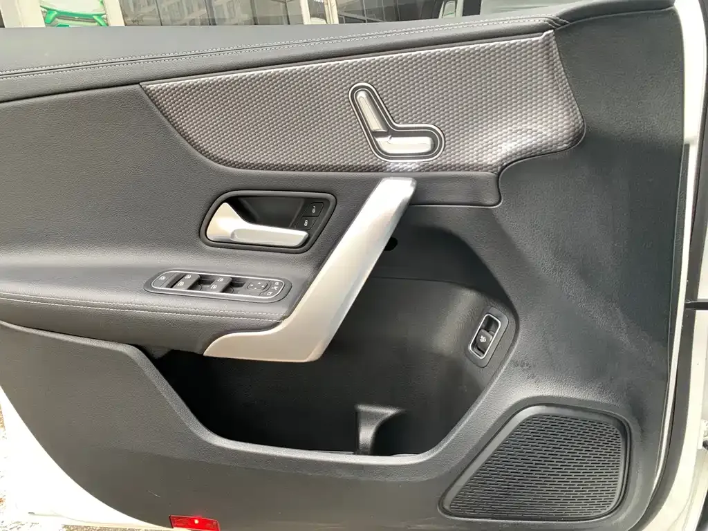 Mercedes-Benz A-Class — фото 3