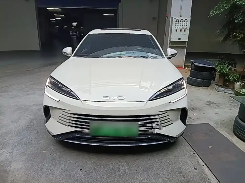 BYD Seal 07 DM-i — фото 2