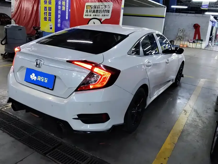 Honda Civic — фото 7