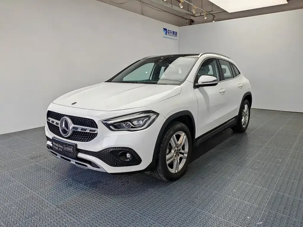 Mercedes-Benz GLA — фото 1