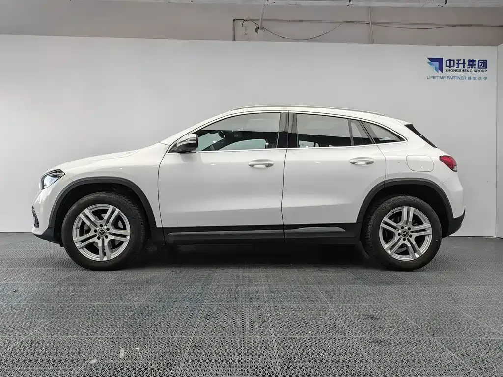 Mercedes-Benz GLA — фото 10