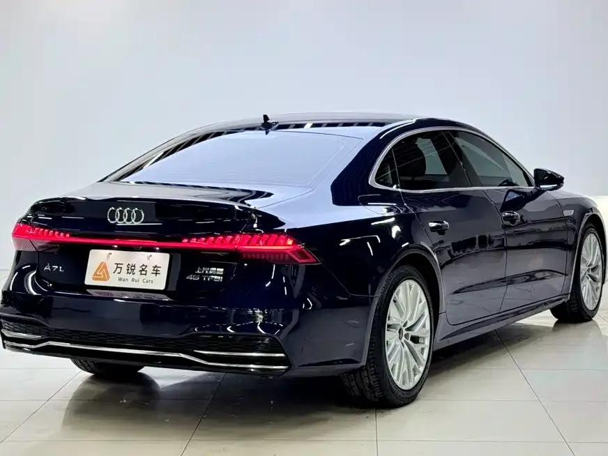 Audi A7L — фото 4