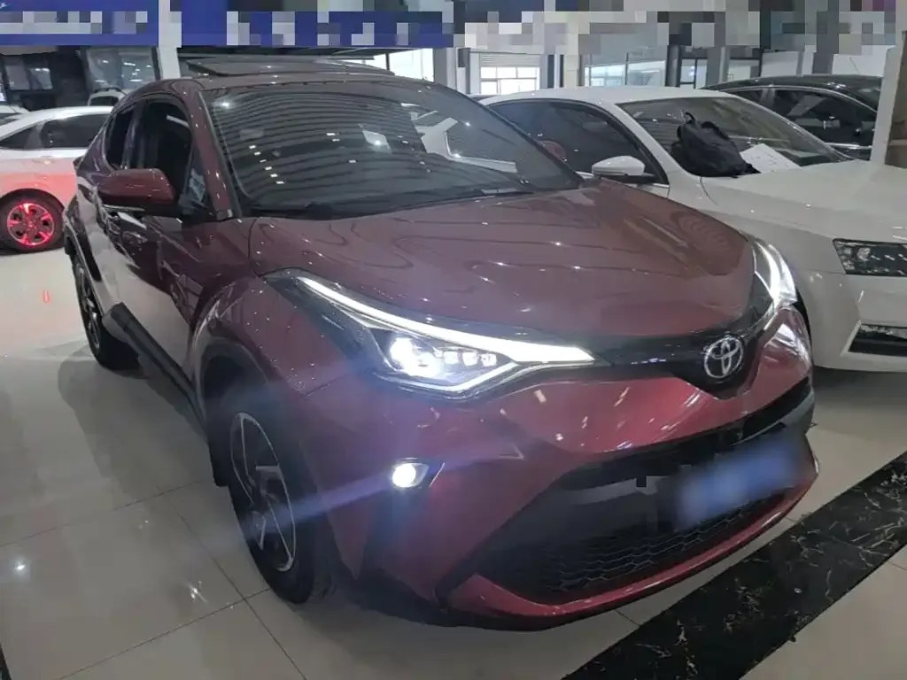 Toyota C-HR — фото 8