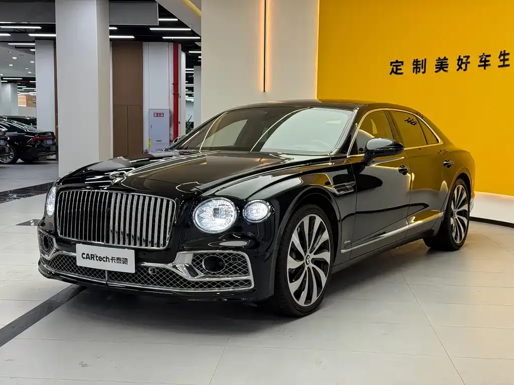 Bentley Flying Spur — фото 1