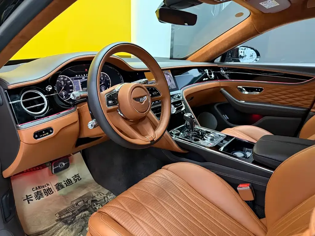 Bentley Flying Spur — фото 7