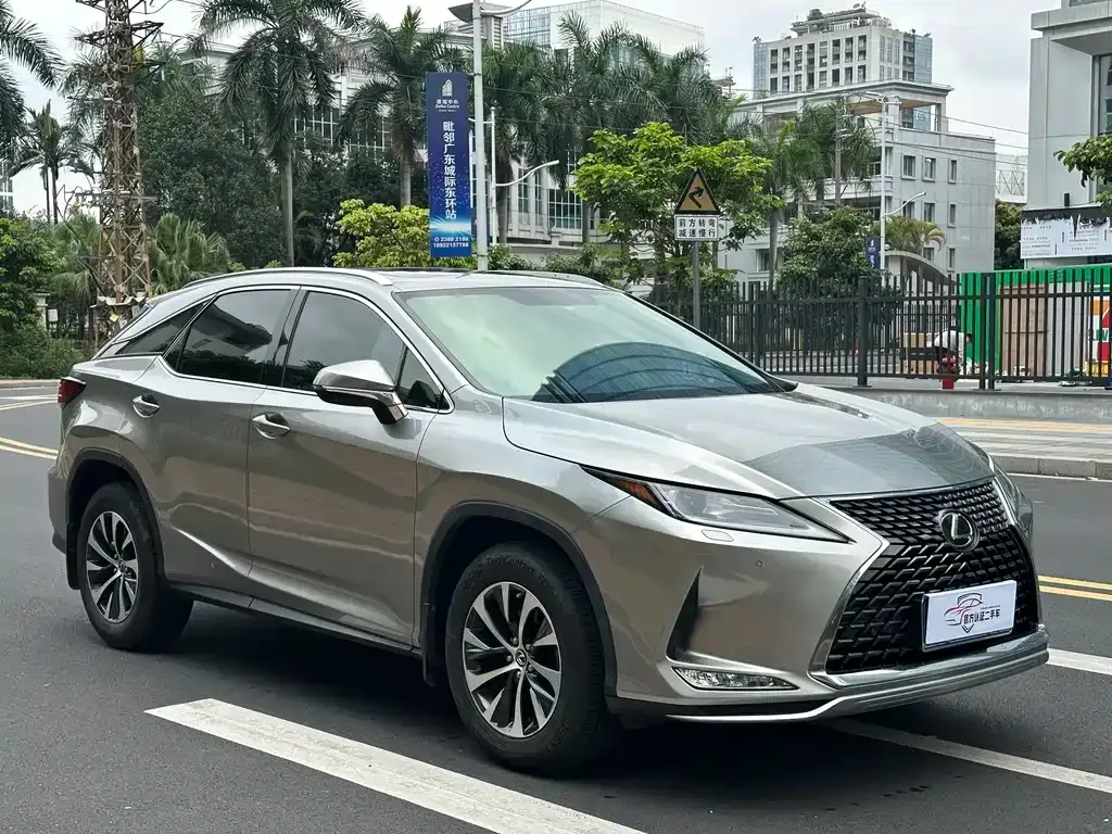 Lexus RX — фото 8