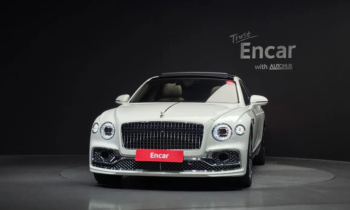 Bentley Flying Spur — фото 3