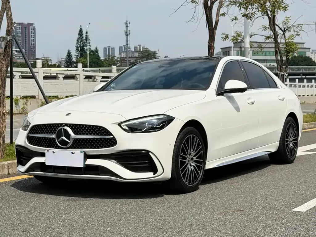 Mercedes-Benz C-Class — фото 1