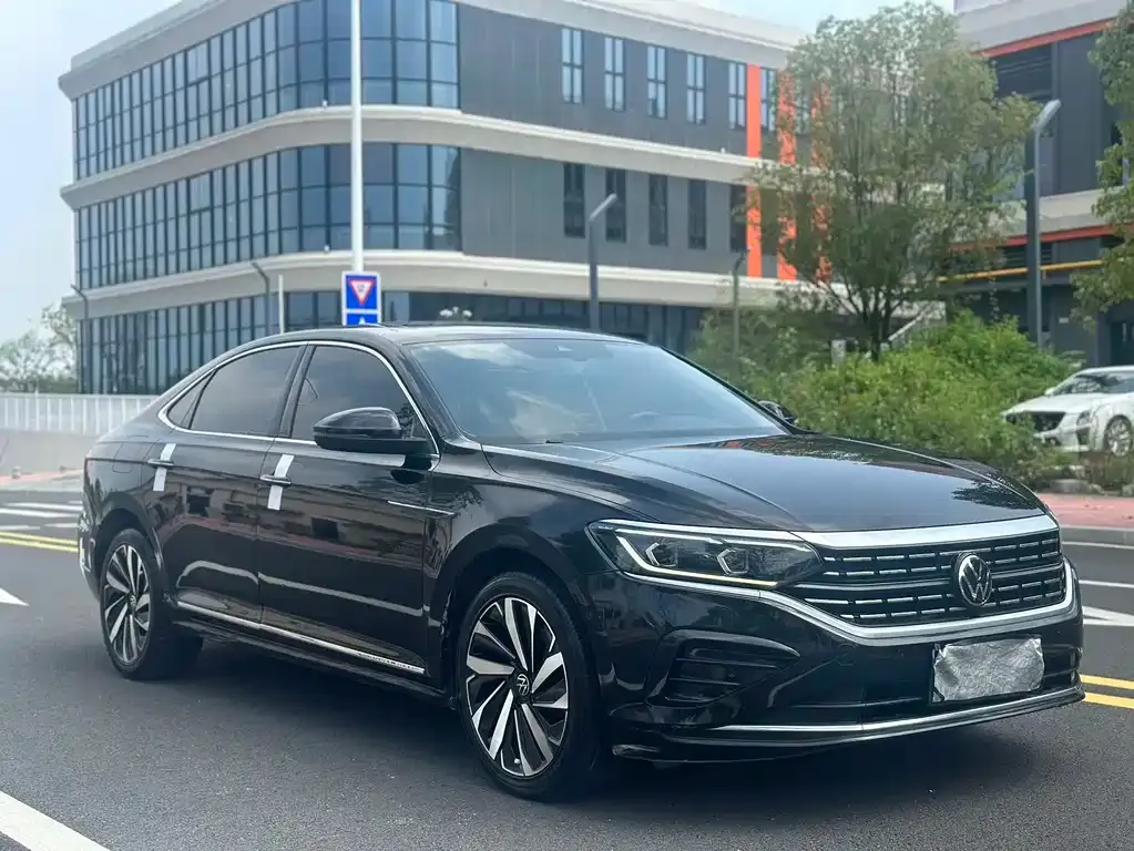 Volkswagen Passat — фото 2