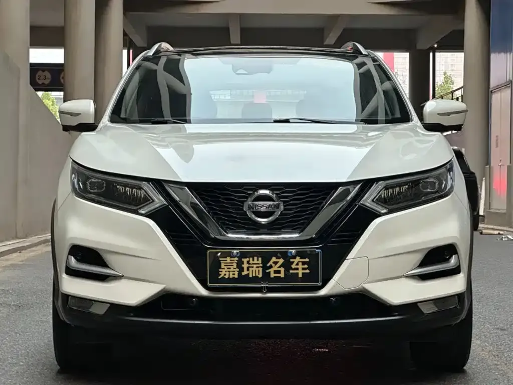 Nissan Qashqai — фото 10