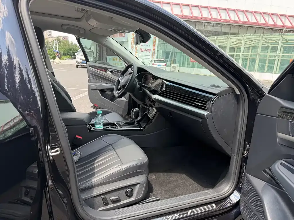 Volkswagen Passat — фото 9