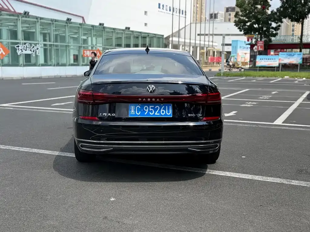Volkswagen Passat — фото 3
