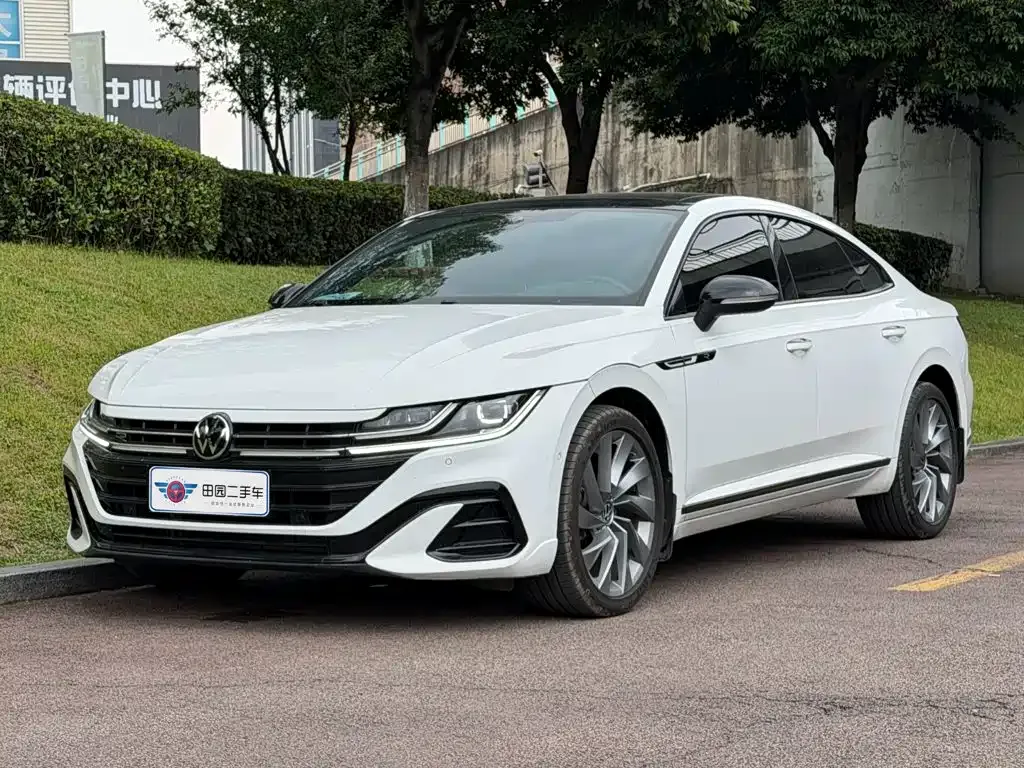 Volkswagen CC — фото 1