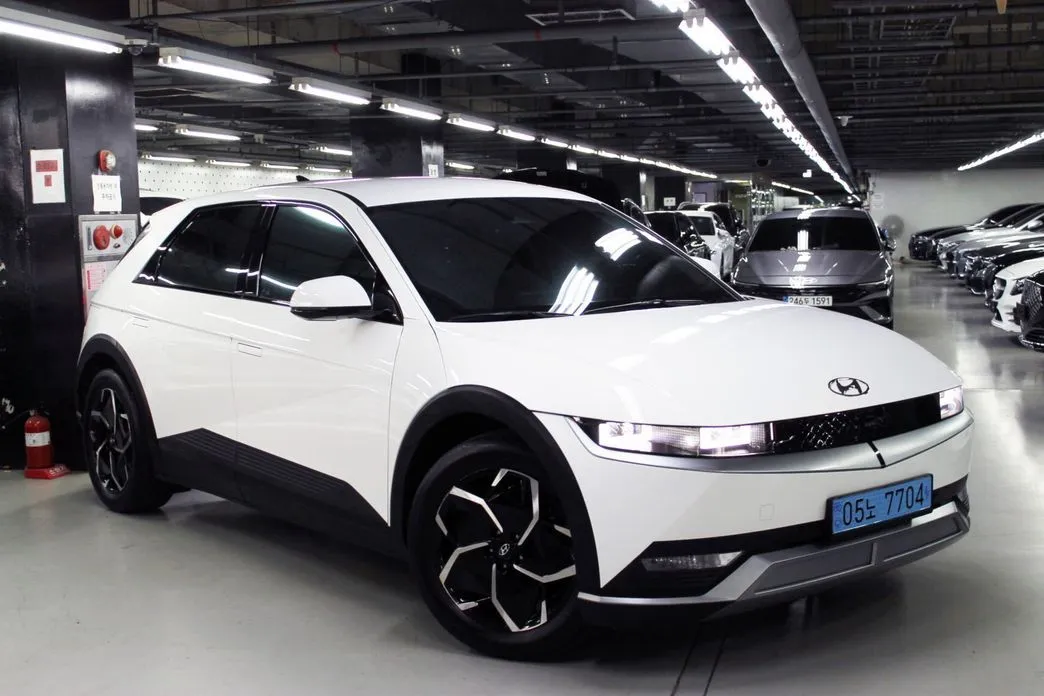 Hyundai Ioniq5 — фото 1
