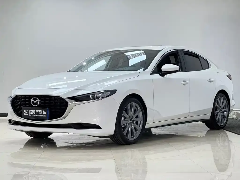 Mazda 3 Axela — фото 1