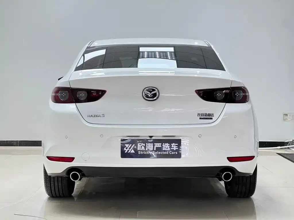 Mazda 3 Axela — фото 3