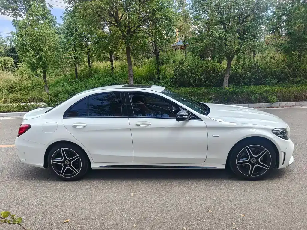 Mercedes-Benz C-Class — фото 10