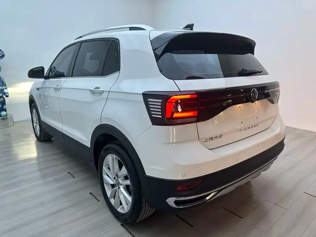 Volkswagen T-Cross — фото 4